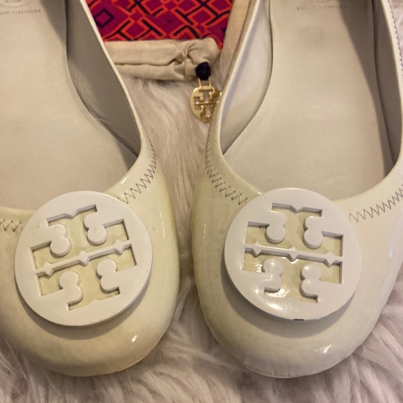 Tori Burch Minnie Travel Ballet with Logo, Ivory, Size 10.5 - Picture 4 of 11